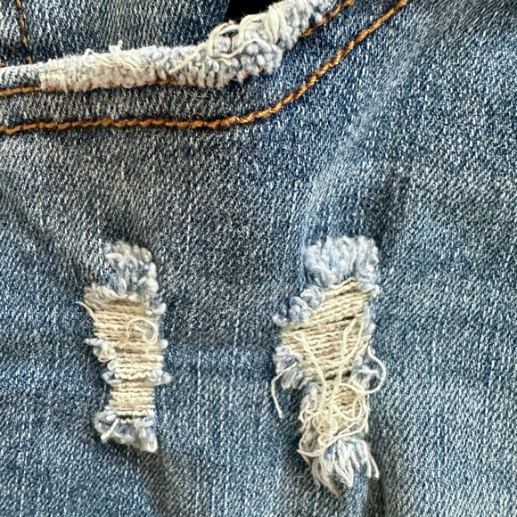 New Ocean Drive Denim Distressed Women's Shorts SZ: 9 - Picture 5 of 6